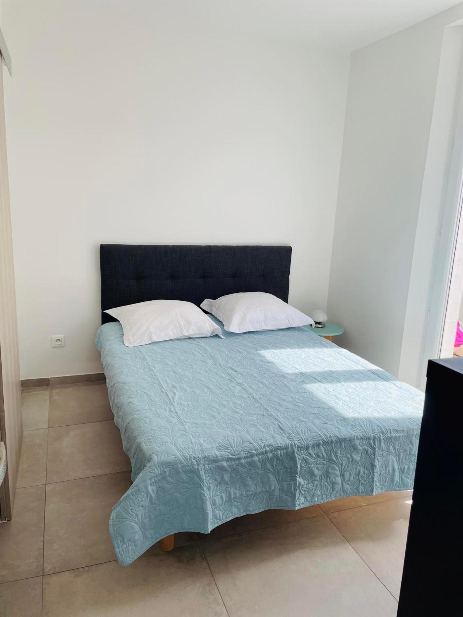 Appartement Port De Sanary Exterior photo